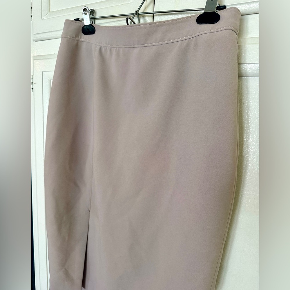 Taupe/lavender midi pencil skit, size 8 - Picture 4 of 6